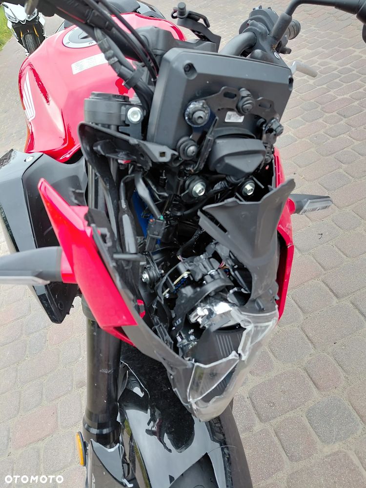 Honda CB - 10