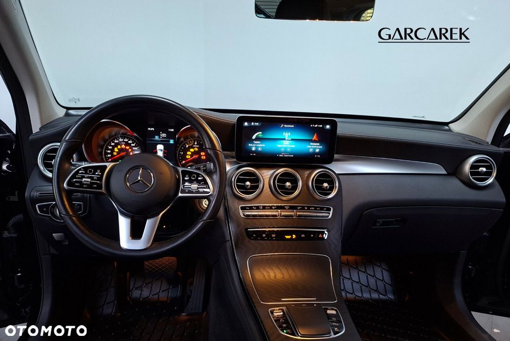Mercedes-Benz GLC - 14