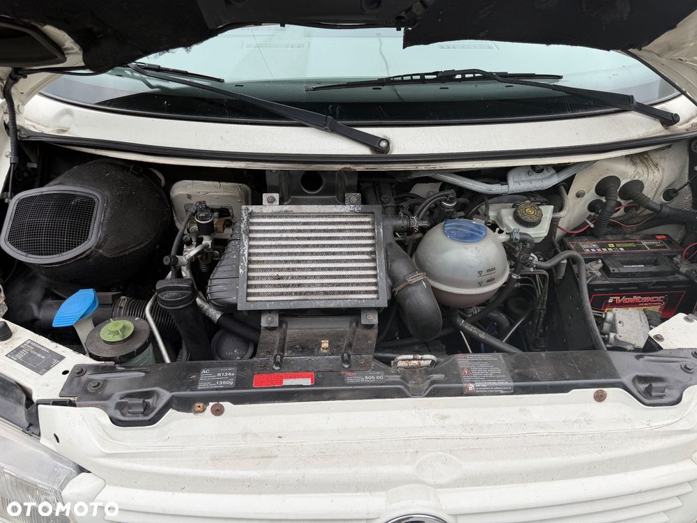 Volkswagen Multivan Standard - 14