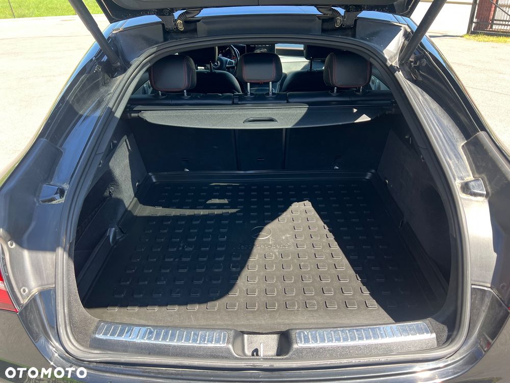Mercedes-Benz GLC - 28