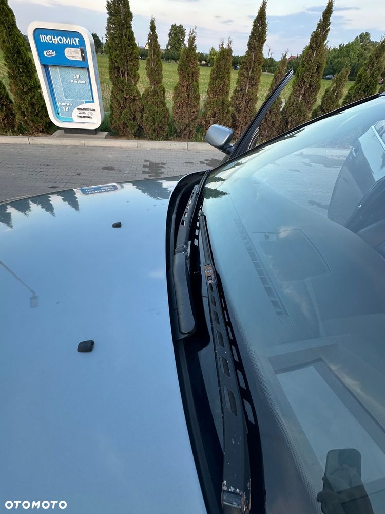 BMW Seria 5 525xd - 29