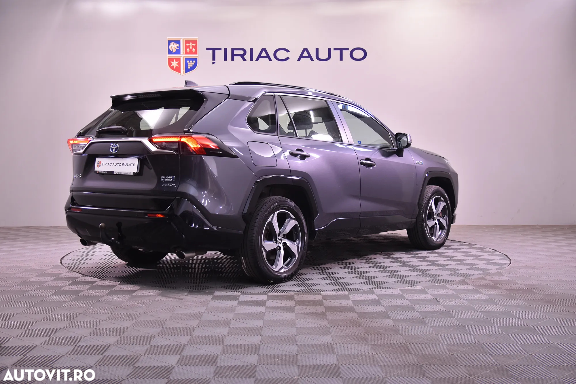 Toyota RAV4 - 5