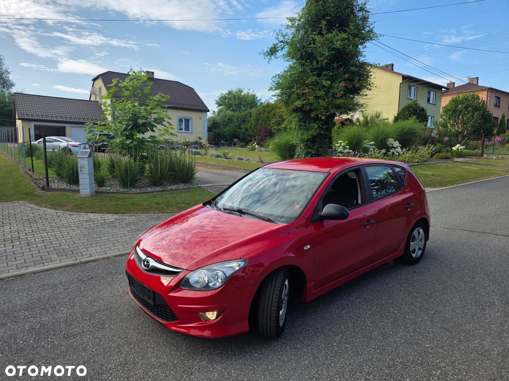 Hyundai i30 1.4 Base + - 37