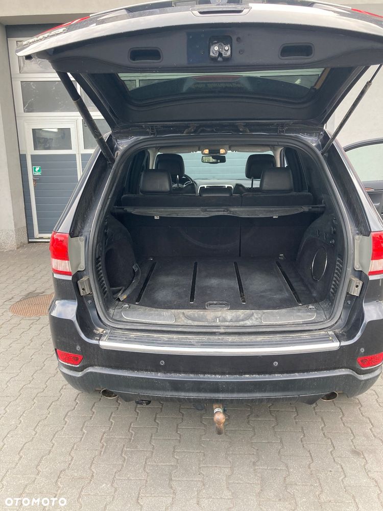 Jeep Grand Cherokee - 14