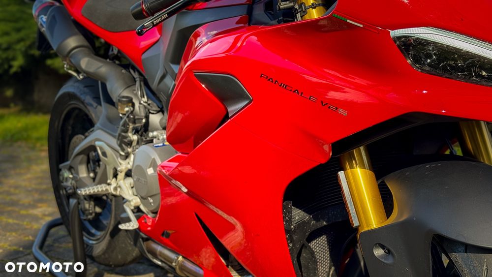 Ducati Panigale V2 - 4