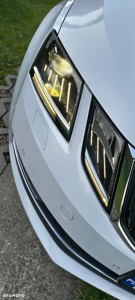 Skoda Octavia 1.6 TDI DSG Style - 24