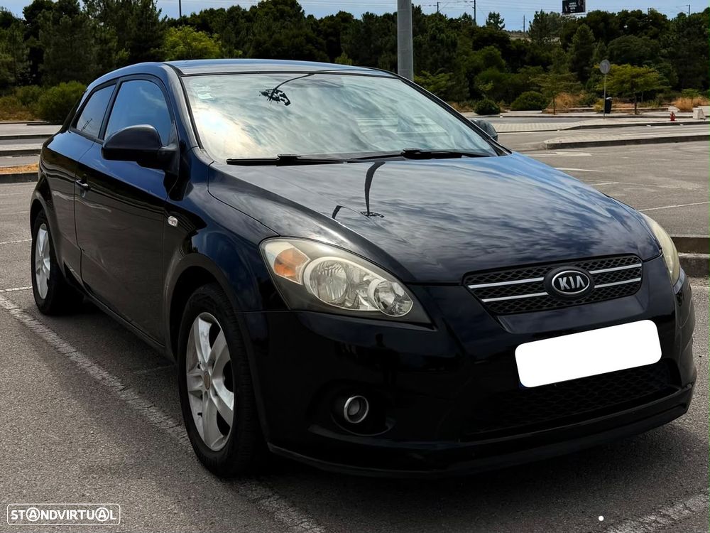 Kia Ceed - 1