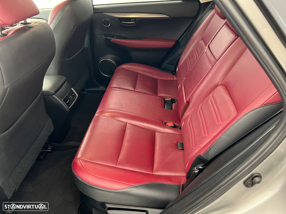 Lexus NX 300h Business - 41