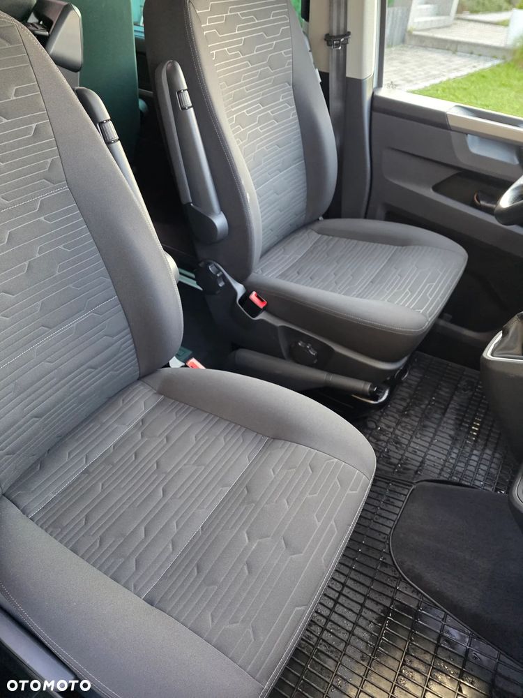 Volkswagen Multivan - 14