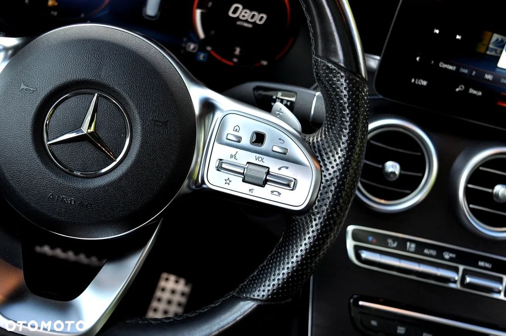 Mercedes-Benz GLC 200 d 4Matic 9G-TRONIC AMG Line - 36