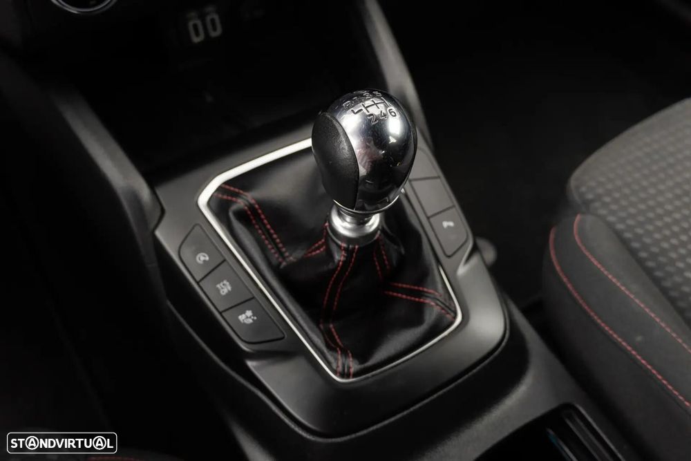 Ford Focus SW — fotografia 18