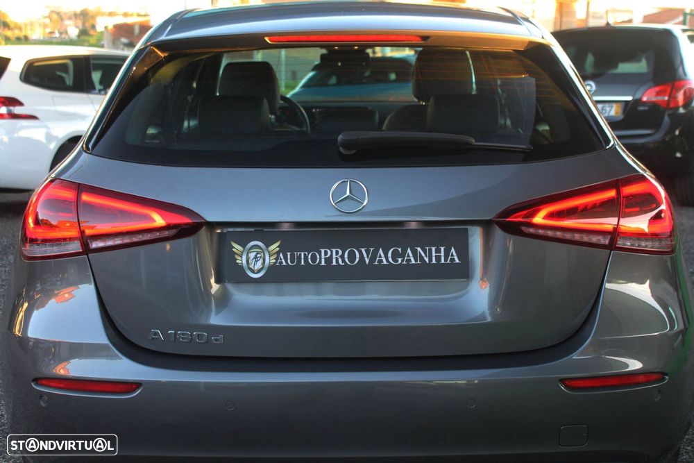 Mercedes-Benz A 180 d Style Plus Aut. - 38