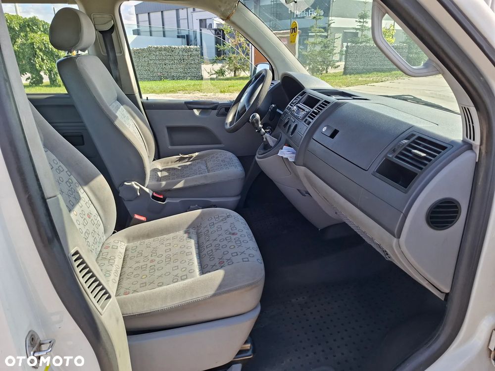 Volkswagen Caravelle L1 - 12