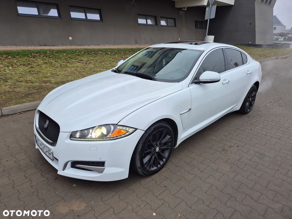 Jaguar XF - 2