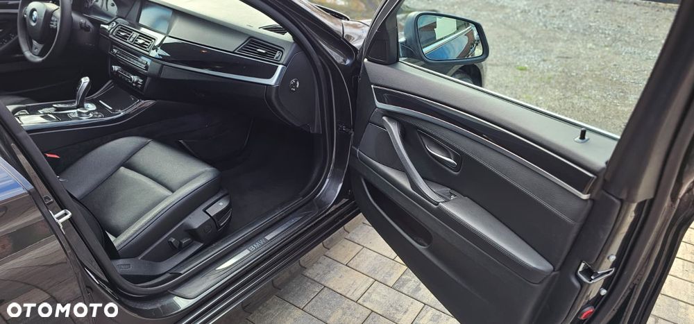 BMW Seria 5 520d Modern Line - 28