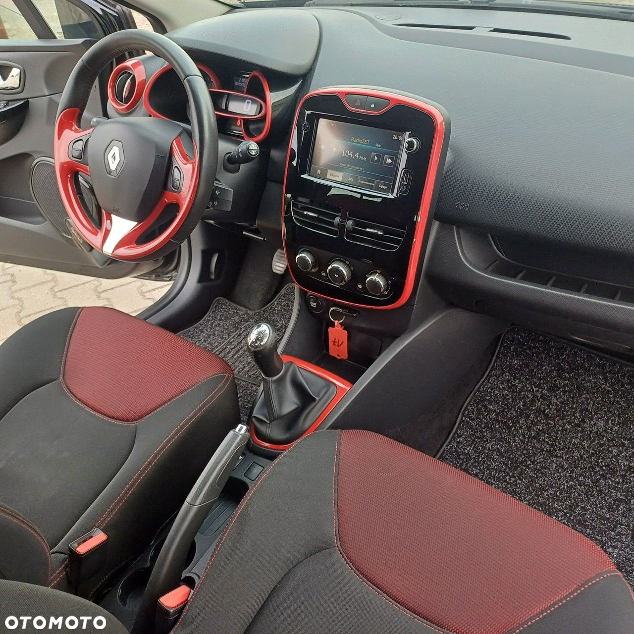 Renault Clio - 15