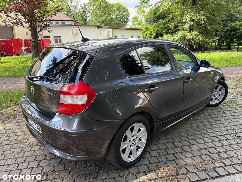 BMW Seria 1 - 17
