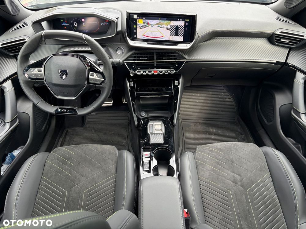 Peugeot 2008 - 13