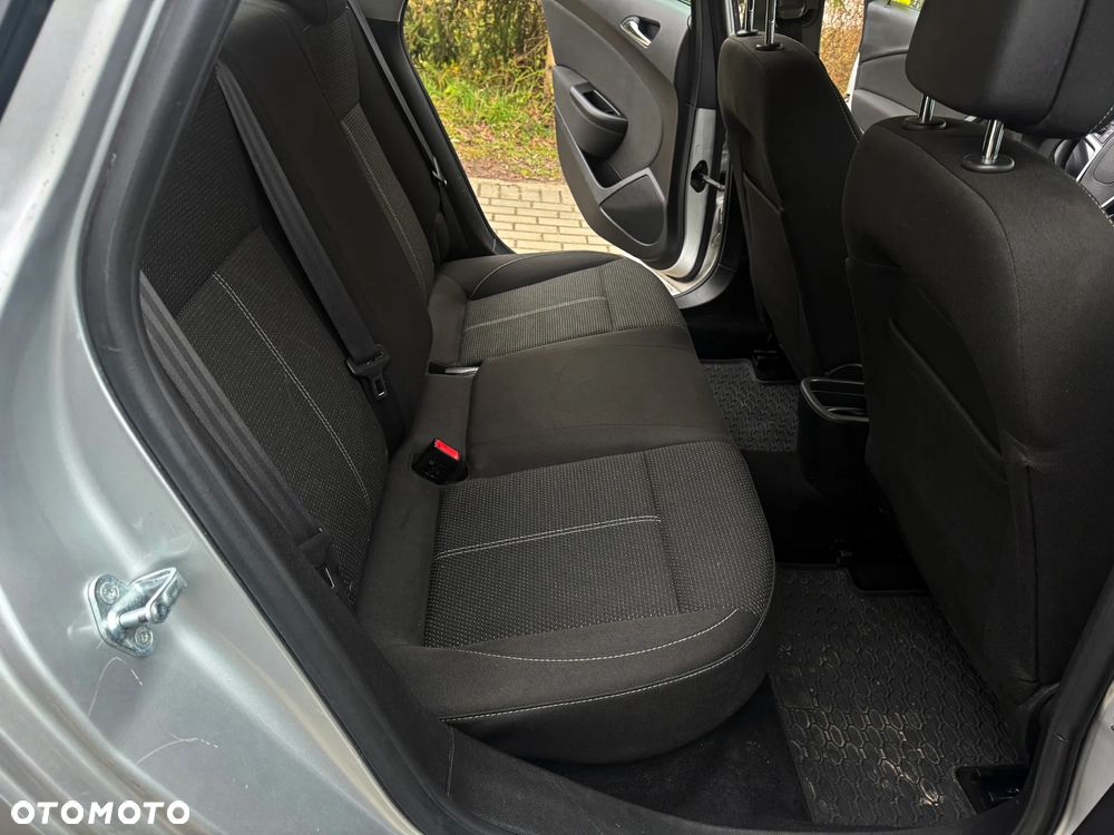 Opel Astra 1.4 T Business - 10