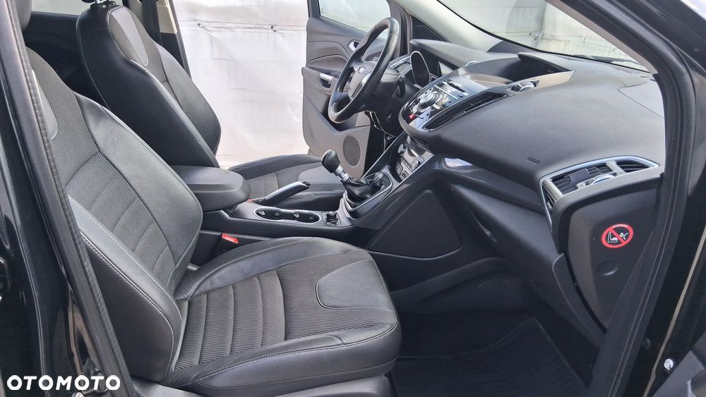 Ford Kuga 2.0 TDCi 4WD Titanium - 14