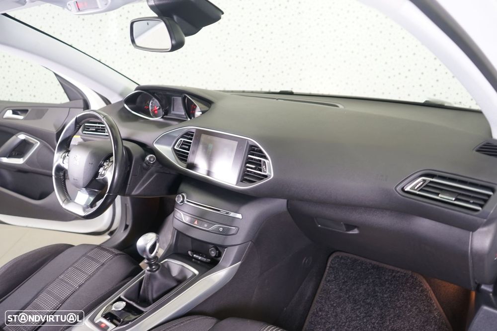 Peugeot 308 SW 1.6 e-HDi Allure - 15