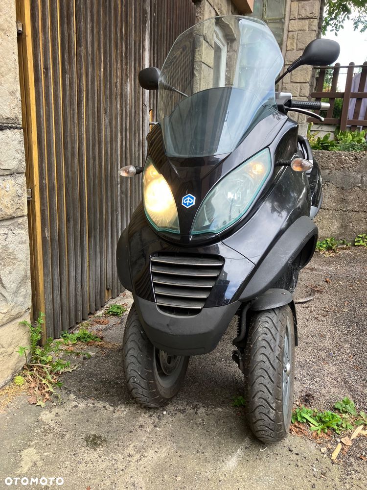 Piaggio MP-3 - 14