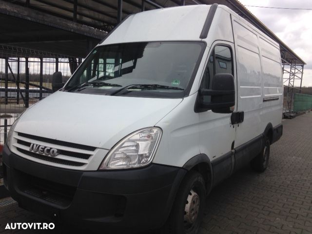 Dezmembram Iveco Daily 3,2.3 jtd,an fabr 2009 - 1