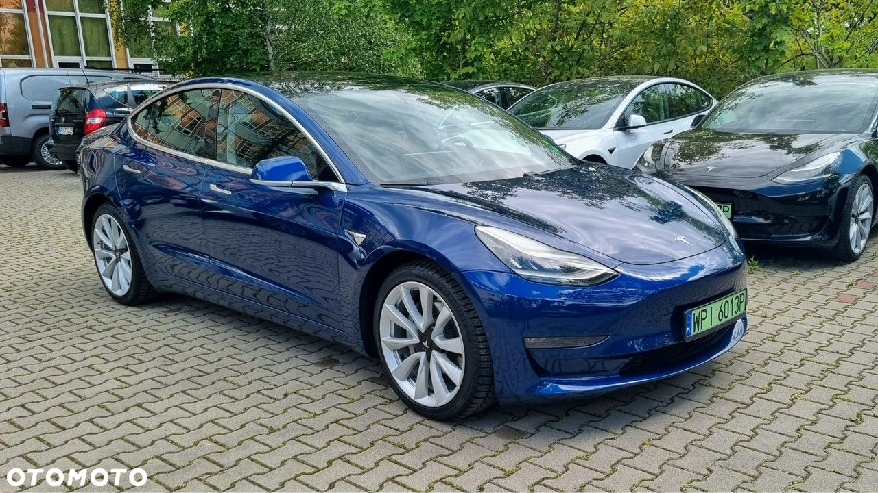 Tesla Model 3 Langstreckenbatterie Allradantrieb Dual Motor - 8