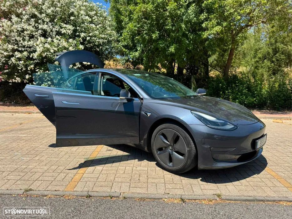 Tesla Model 3 Long Range AWD Dual Motor - 1