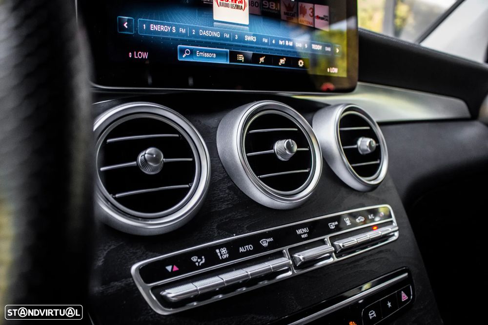Mercedes-Benz GLC 300 de 4Matic 9G-TRONIC AMG Line - 24