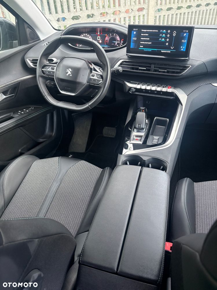Peugeot 3008 BlueHDi 130 Stop & Start EAT8 Allure - 23