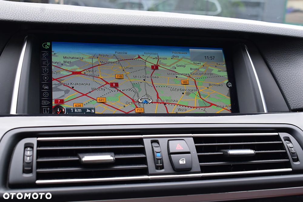 BMW Seria 5 535i xDrive Luxury Line - 14