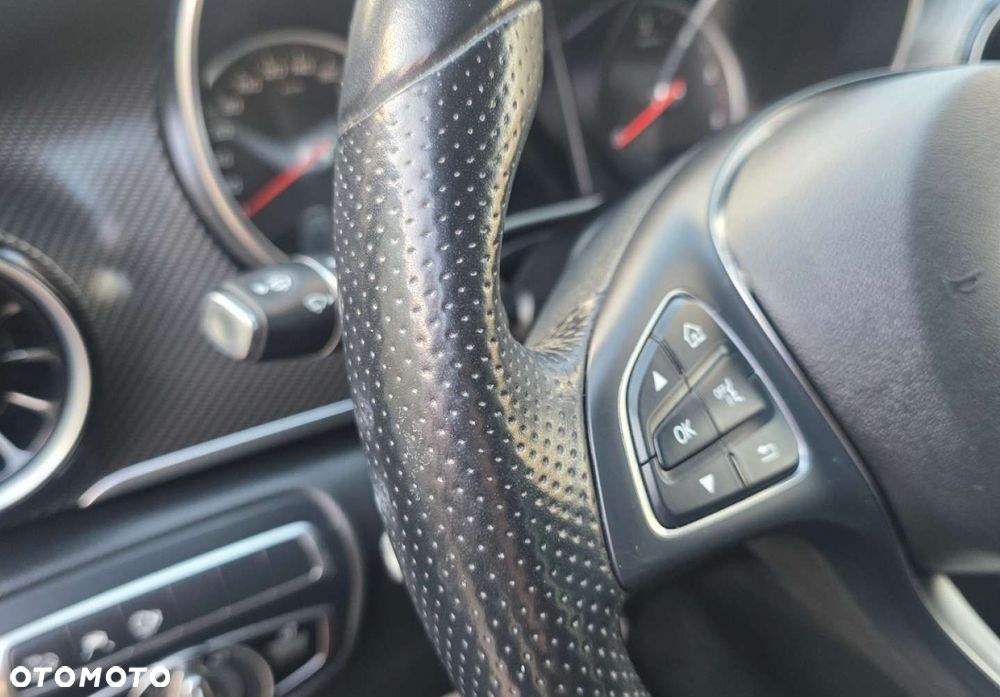 Mercedes-Benz Klasa V - 14