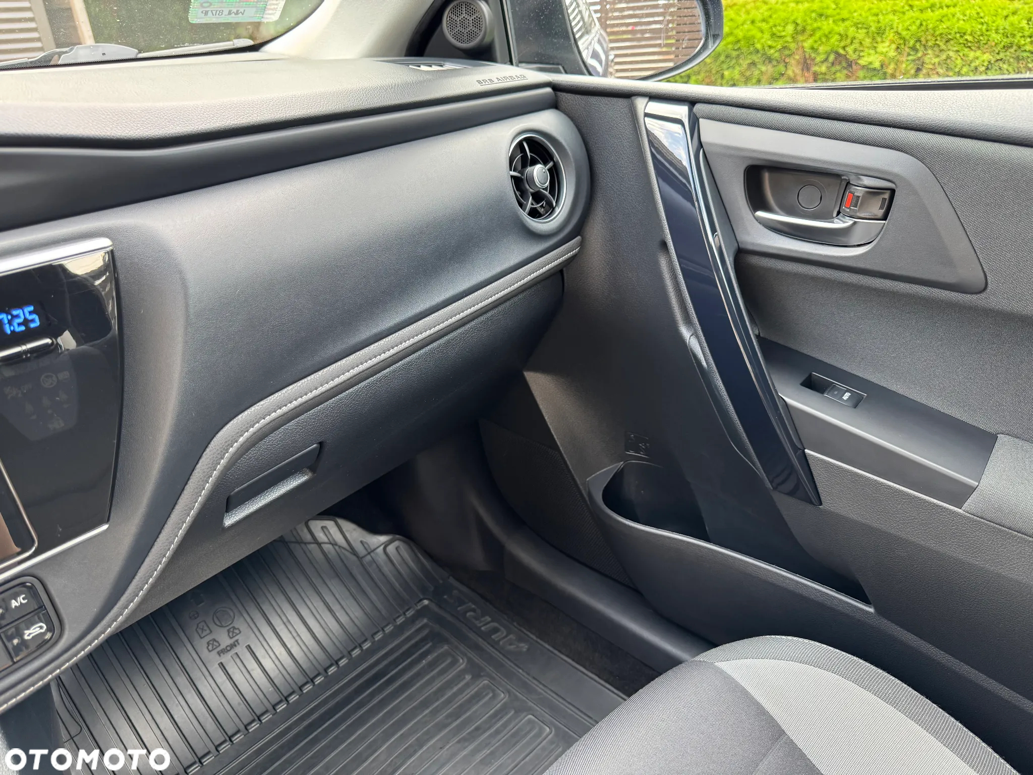 Toyota Auris 1.6 Comfort MS - 13