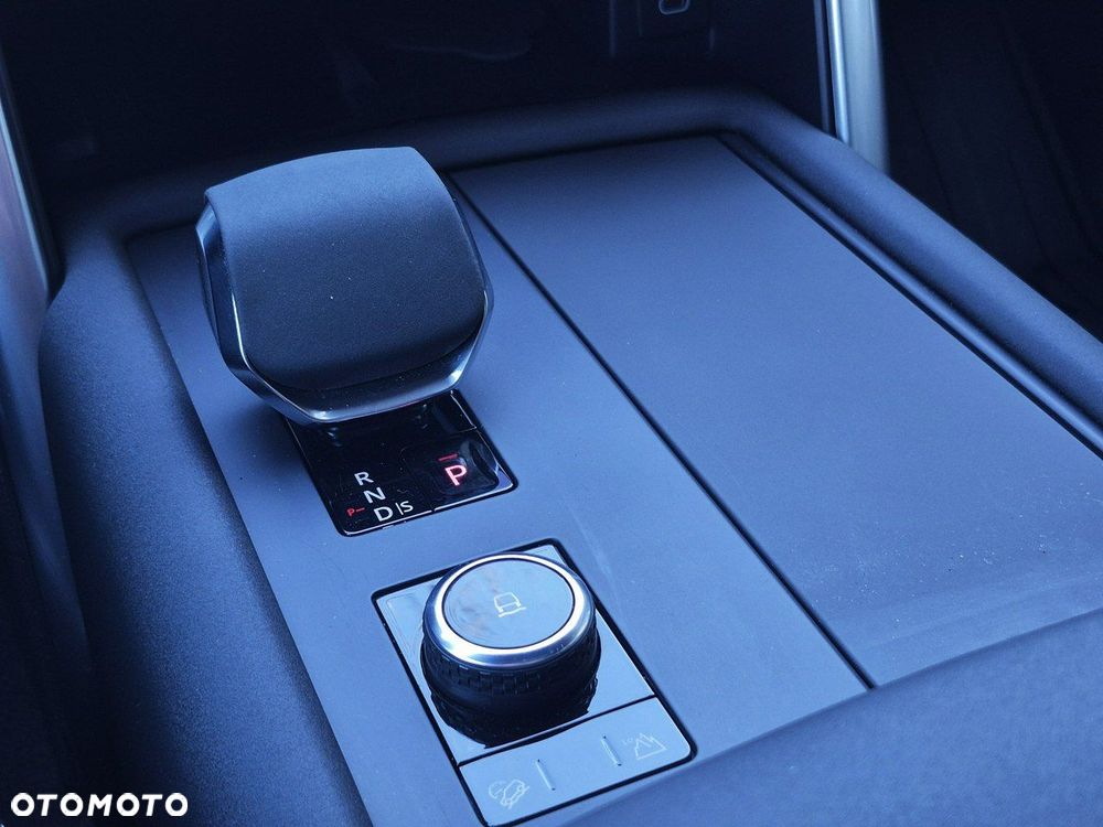 Land Rover Discovery 3.0 D250 mHEV Dynamic SE - 37