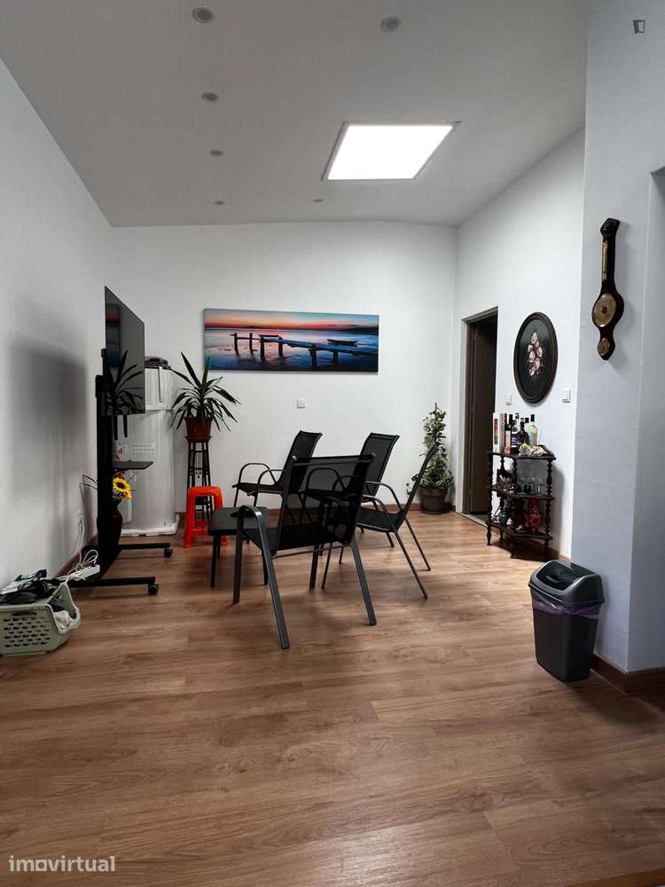 Quarto - localizado em Setubal - Grande imagem: 3/12