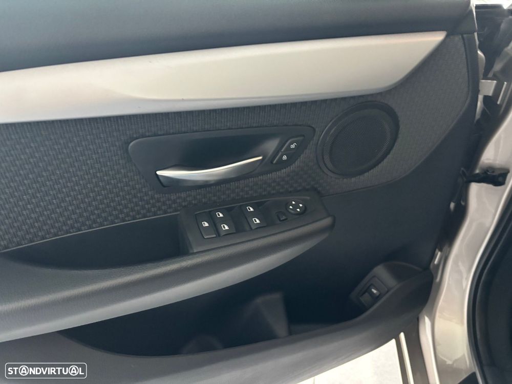 BMW 216 Active Tourer d Corporate Edition - 17