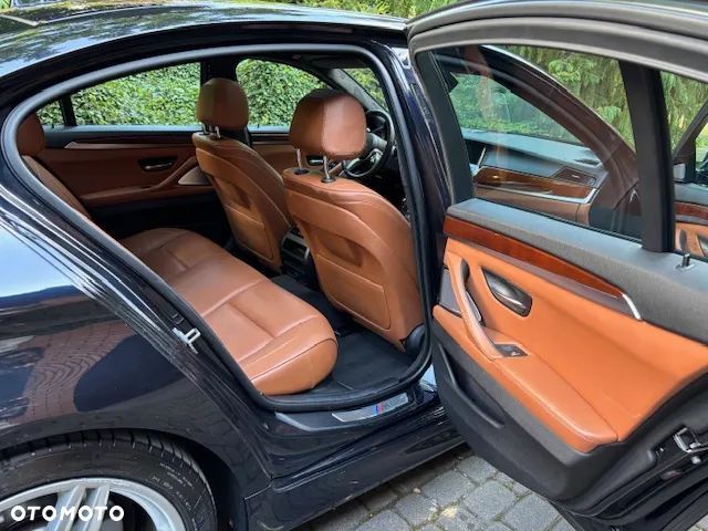 BMW Seria 5 535d xDrive - 6