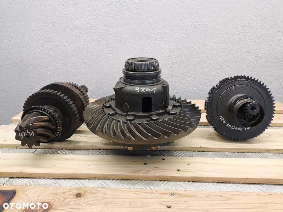 Atak New Holland T7.200 {9X41 Tył} - 1