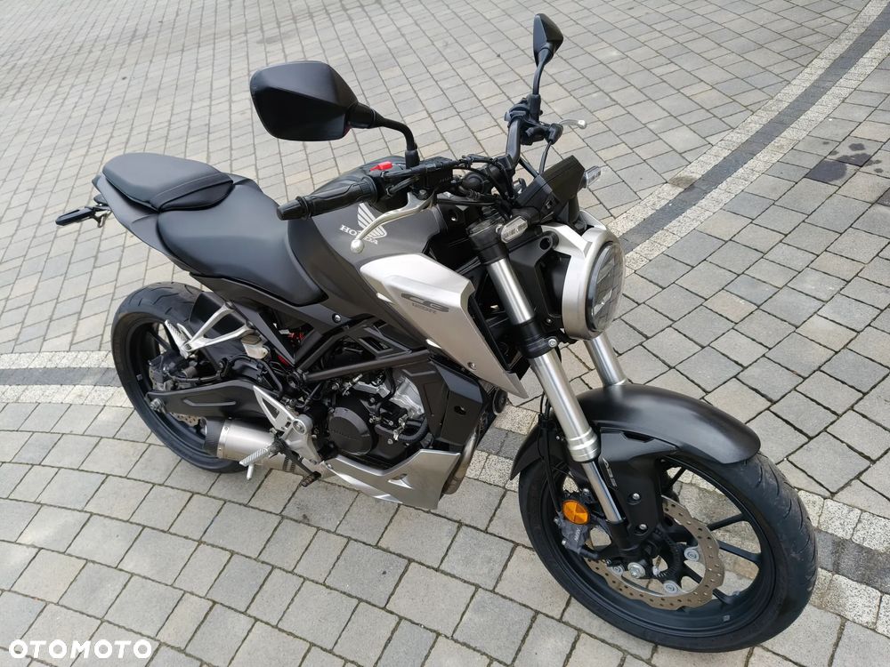 Honda CB - 4