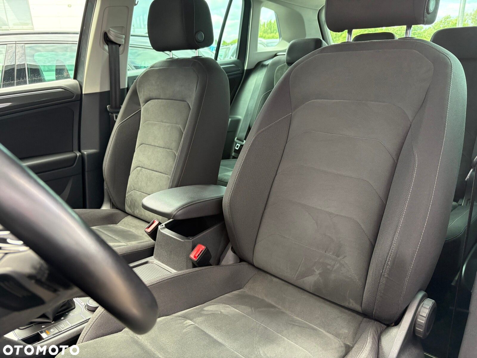 Volkswagen Tiguan - 12
