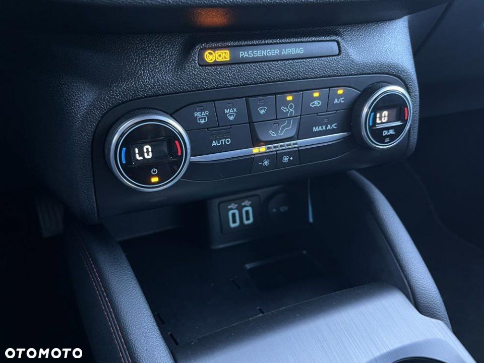 Ford Focus - 22