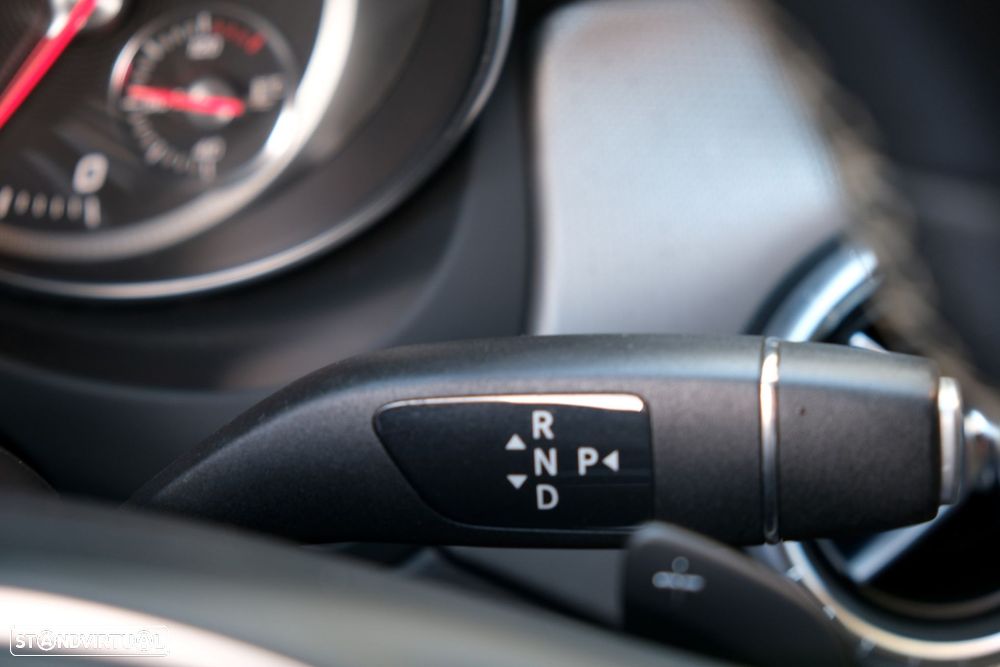 Mercedes-Benz CLA 180 - 21