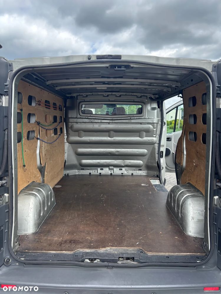Renault TRAFIC - 9