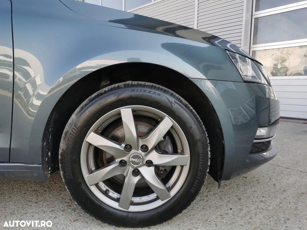 Skoda Octavia 1.5 TSI DSG MHEV Style - 17
