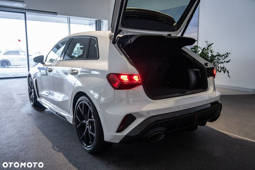 Audi RS3 Sportback - 7