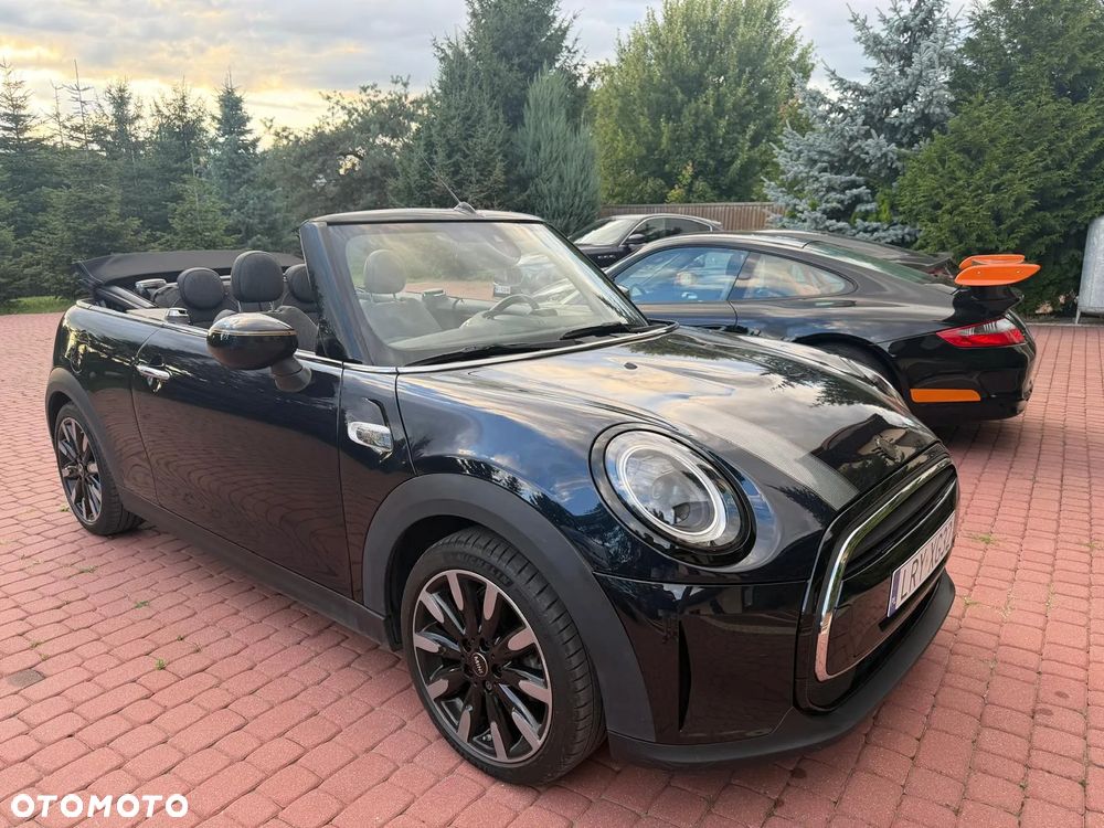 MINI Cooper Anniversary Edition - 39