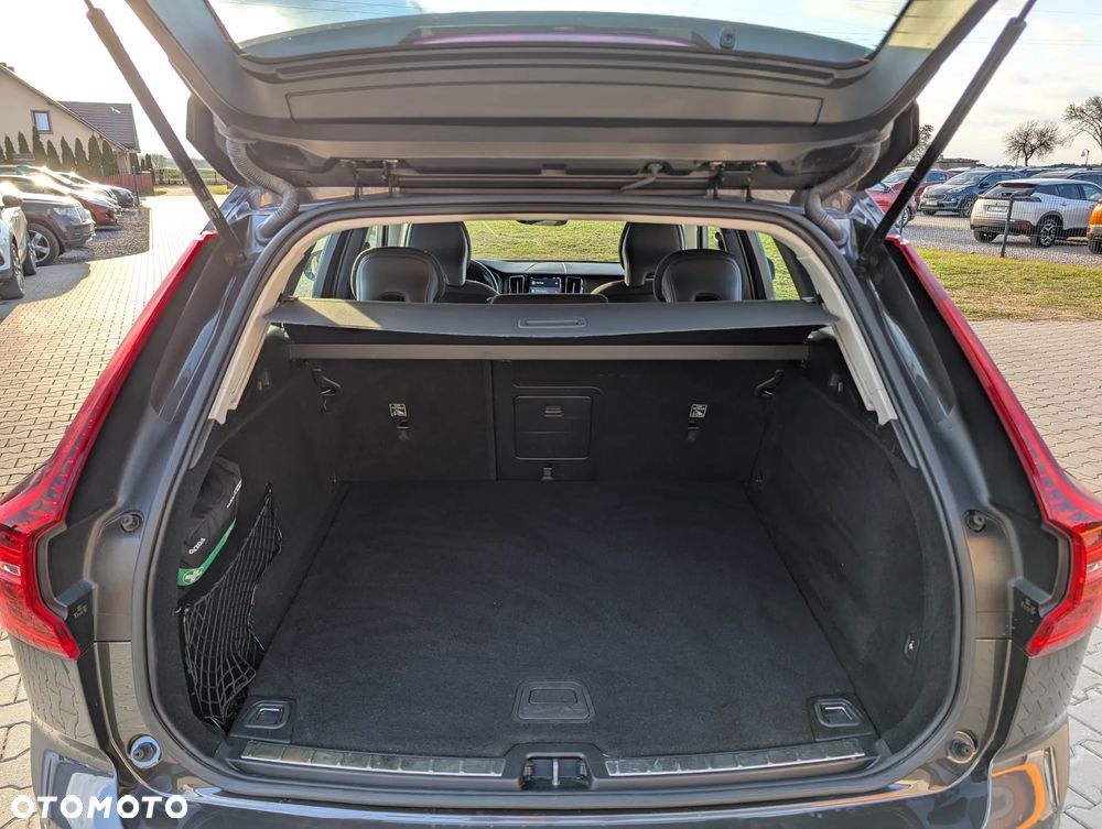 Volvo XC 60 B4 B Essential - 40