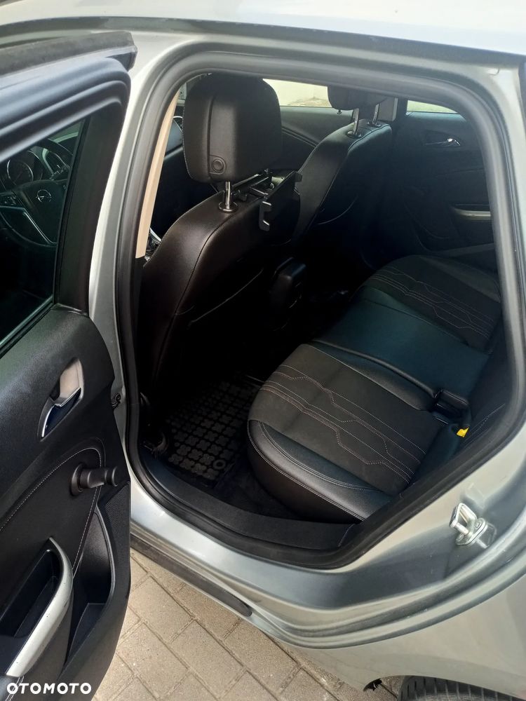 Opel Astra 1.4 T Cosmo - 15