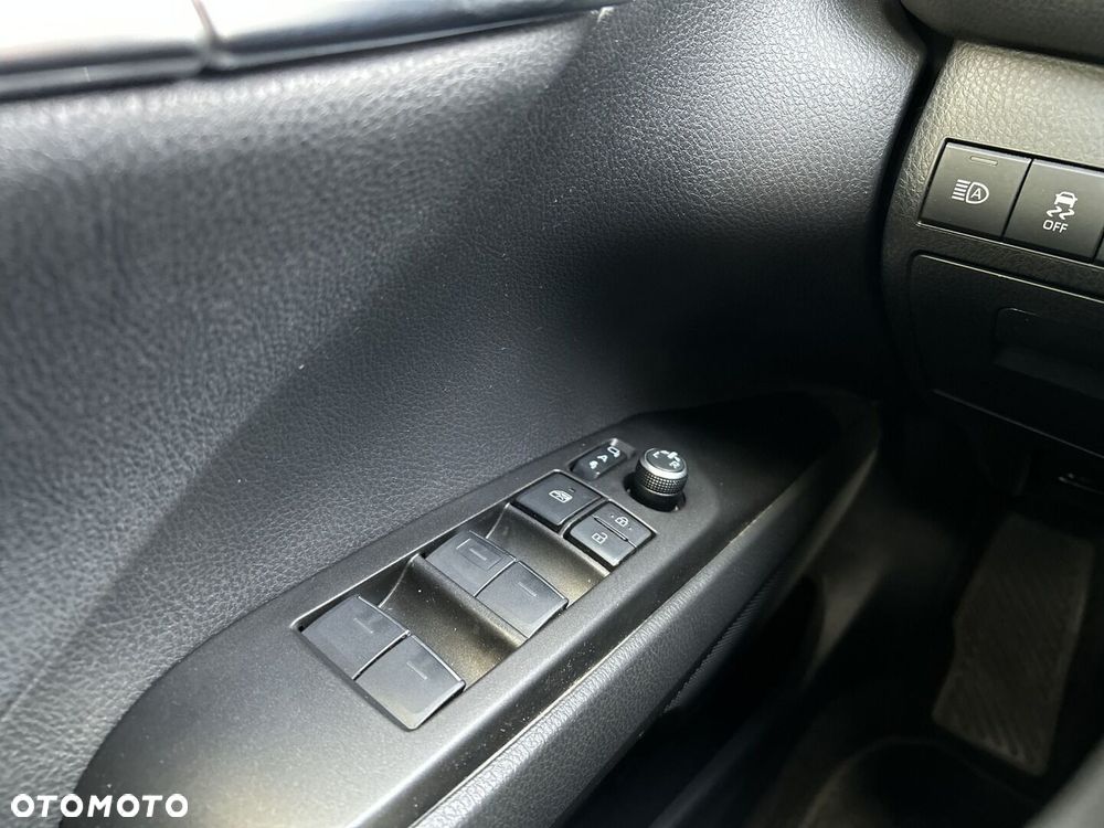 Toyota Camry 2.5 Hybrid Executive CVT - 21